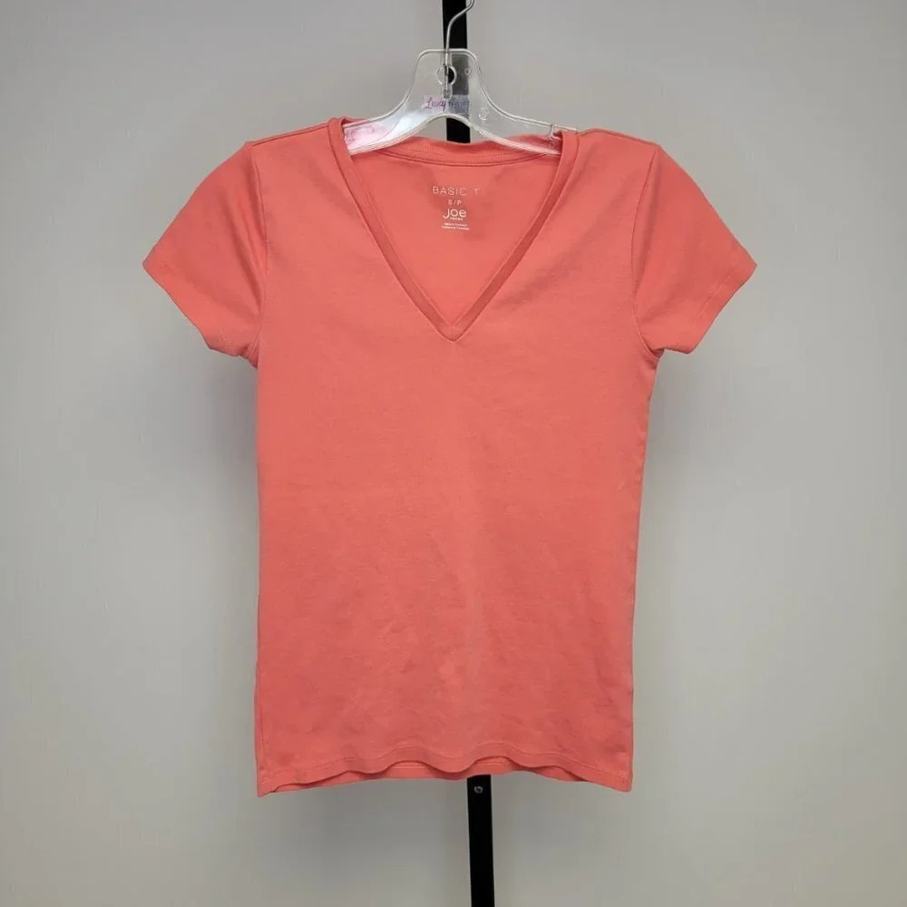𝅺Joe Basic V-Neck  Tee